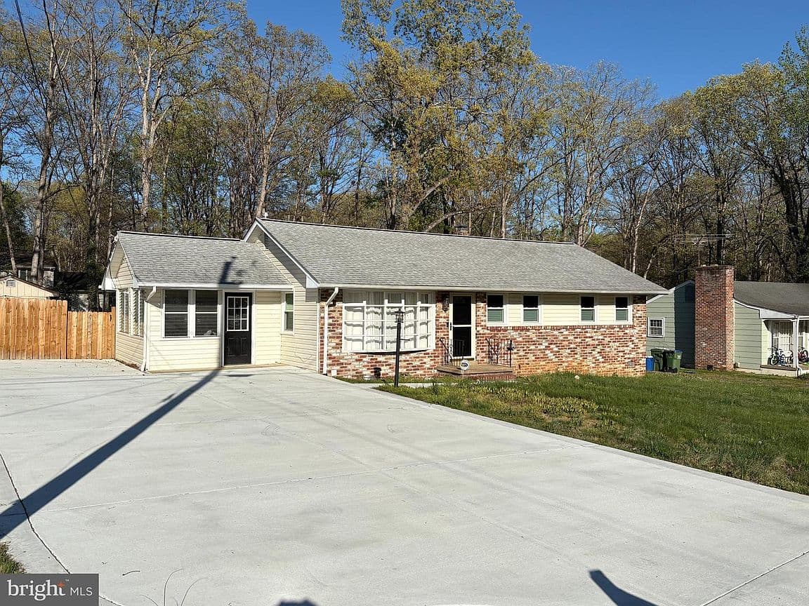 Primary listing photo