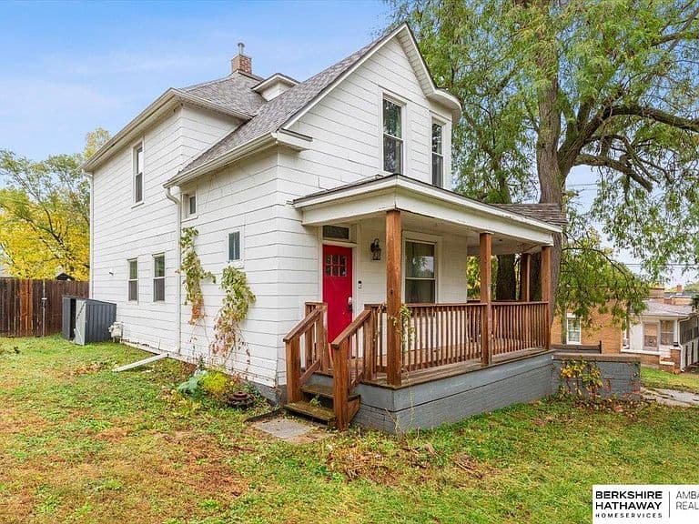 Listing photo 3