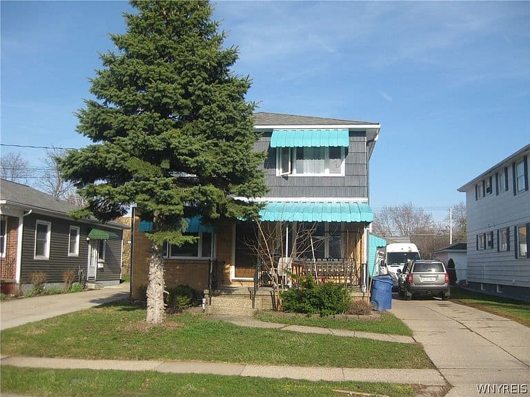 Listing photo 3