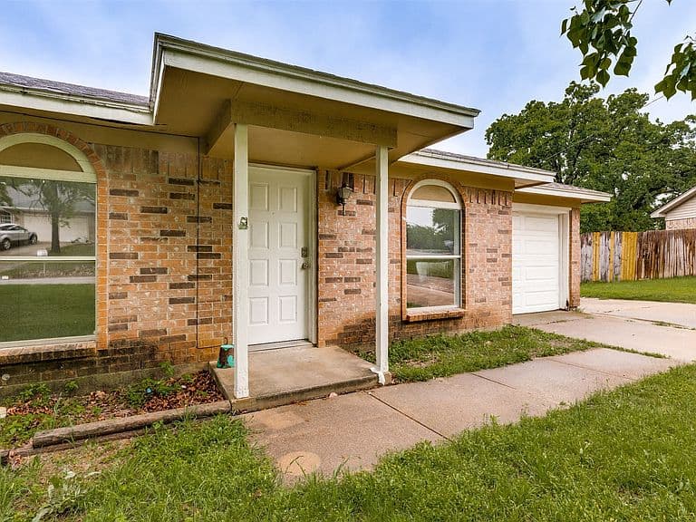 Listing photo 4