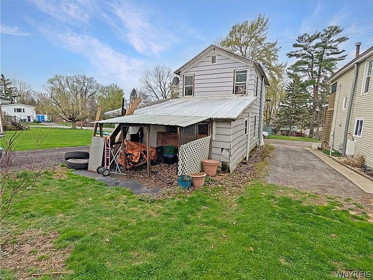 Listing photo 5