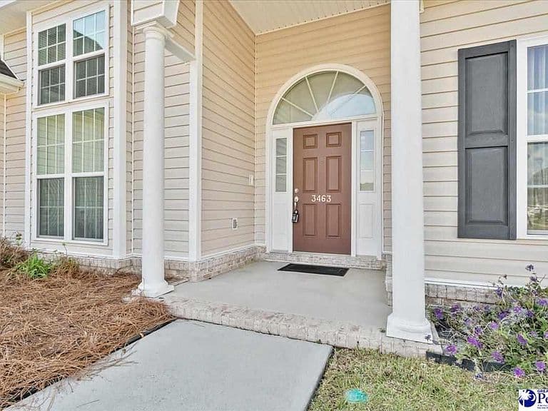 Listing photo 3