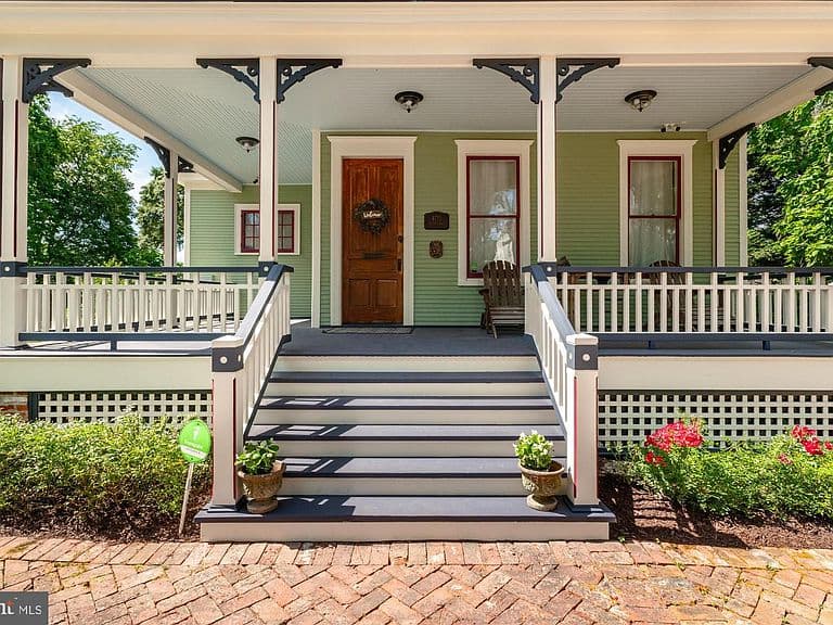 Listing photo 3