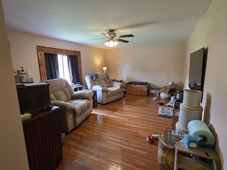 Listing photo 5