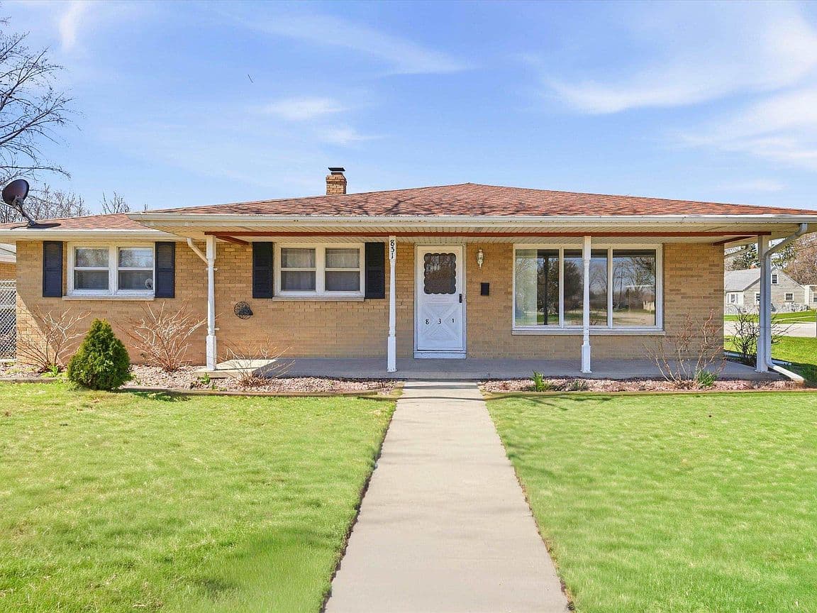 Primary listing photo