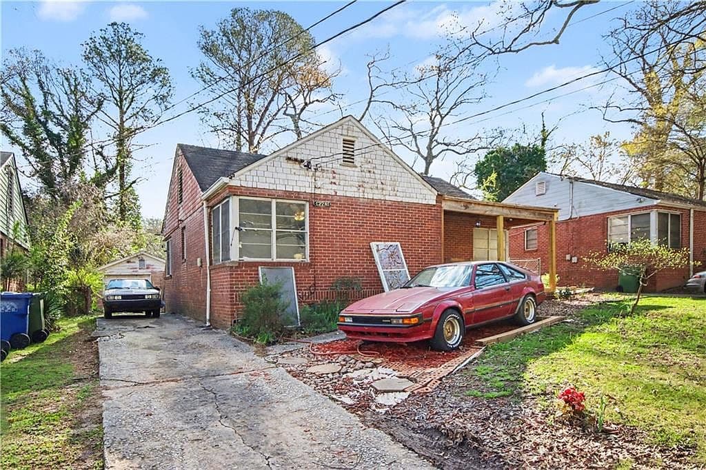 Primary listing photo