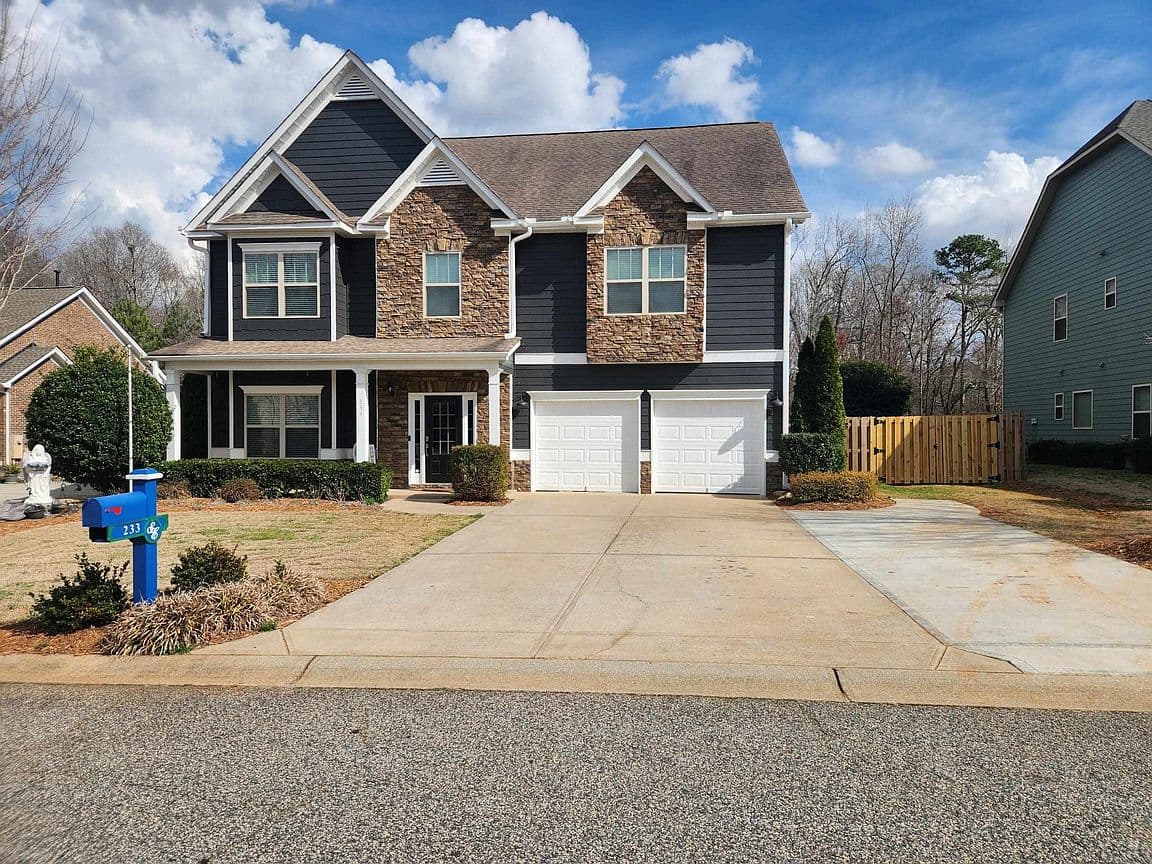 Primary listing photo