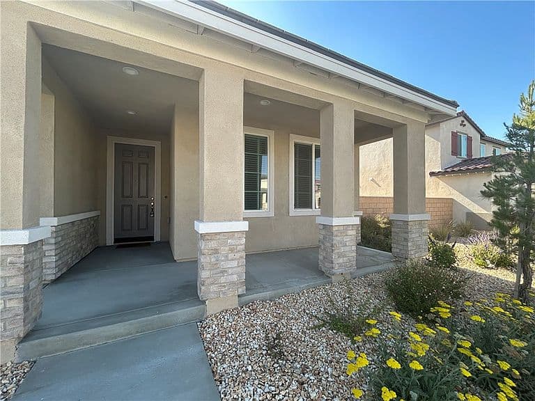 Listing photo 5