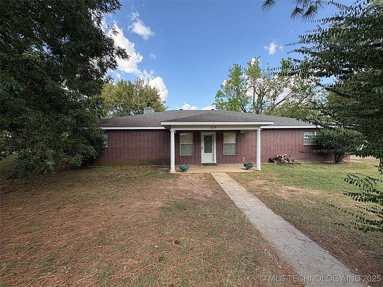 Listing photo 3