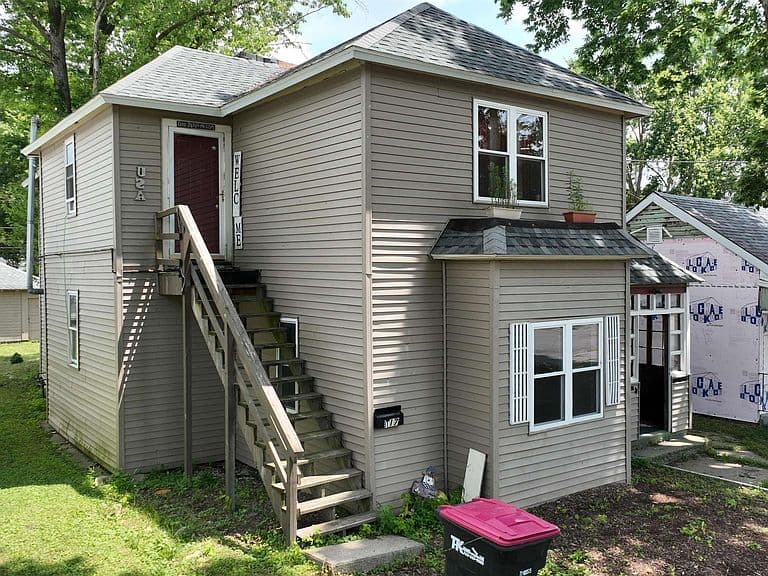 Listing photo 3