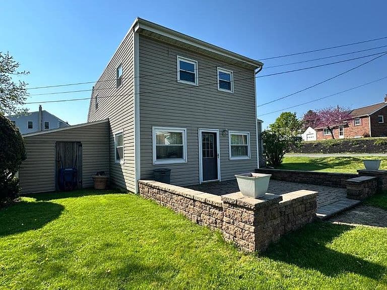 Listing photo 3