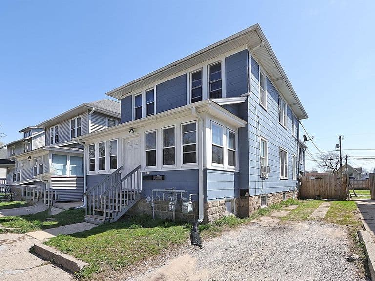 Listing photo