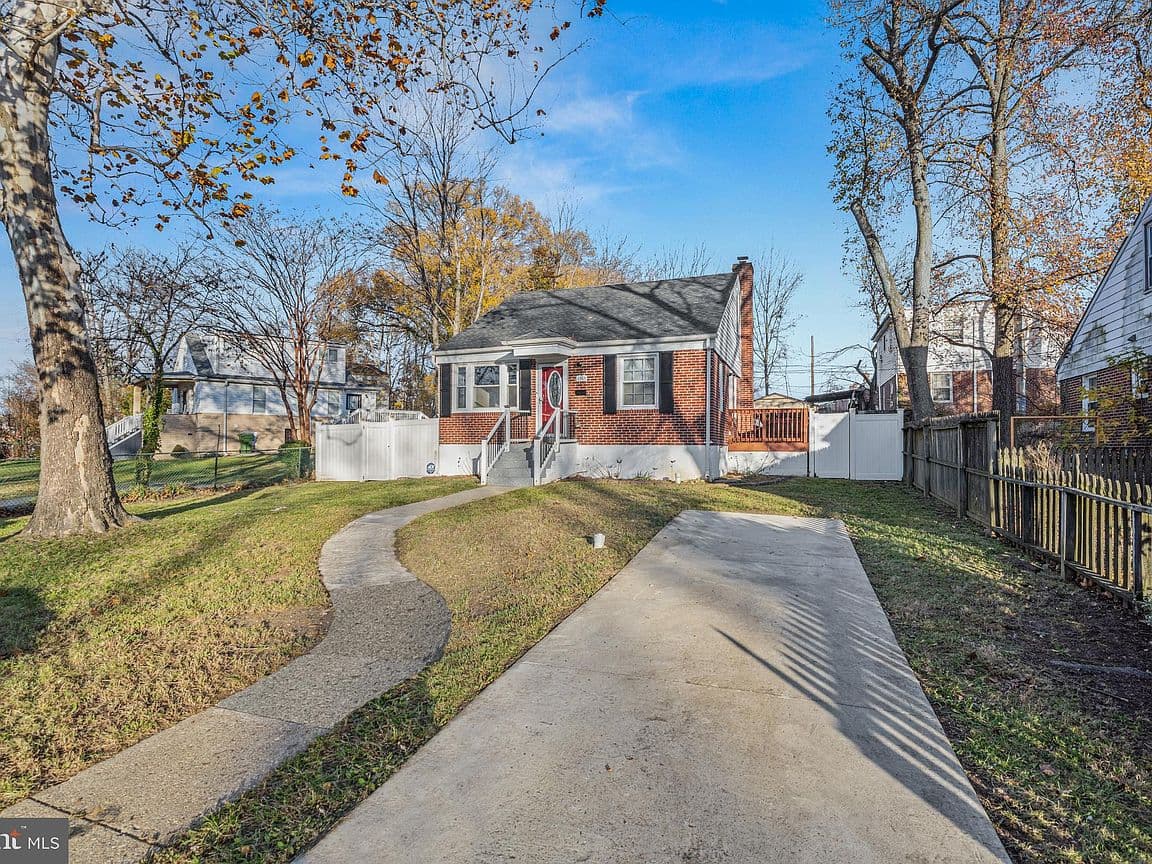 Primary listing photo