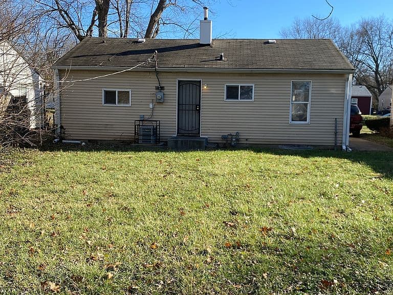 Listing photo 2