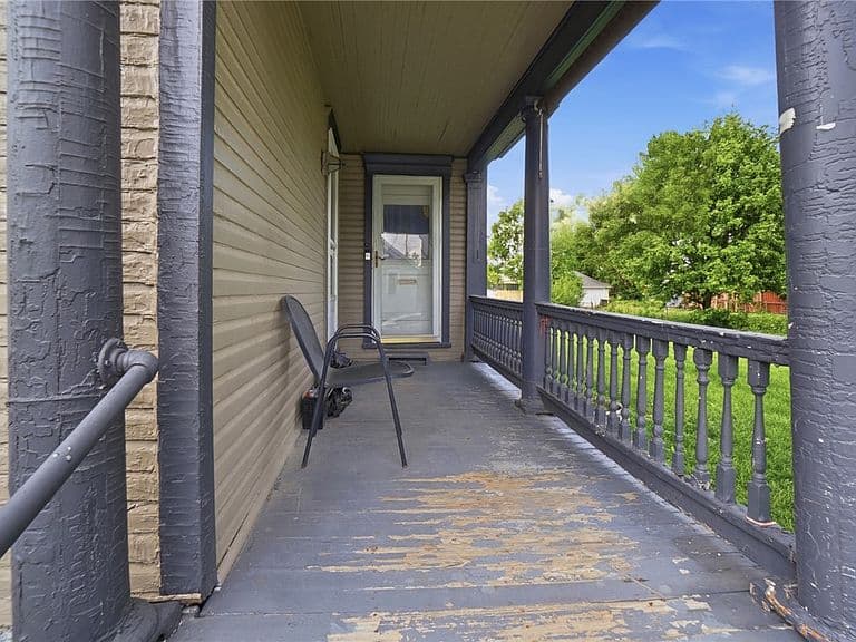 Listing photo 4