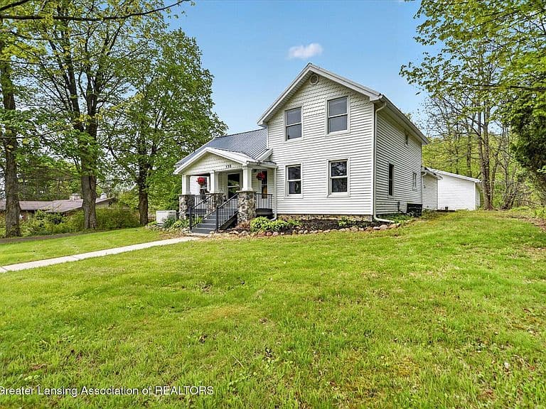 Listing photo 4