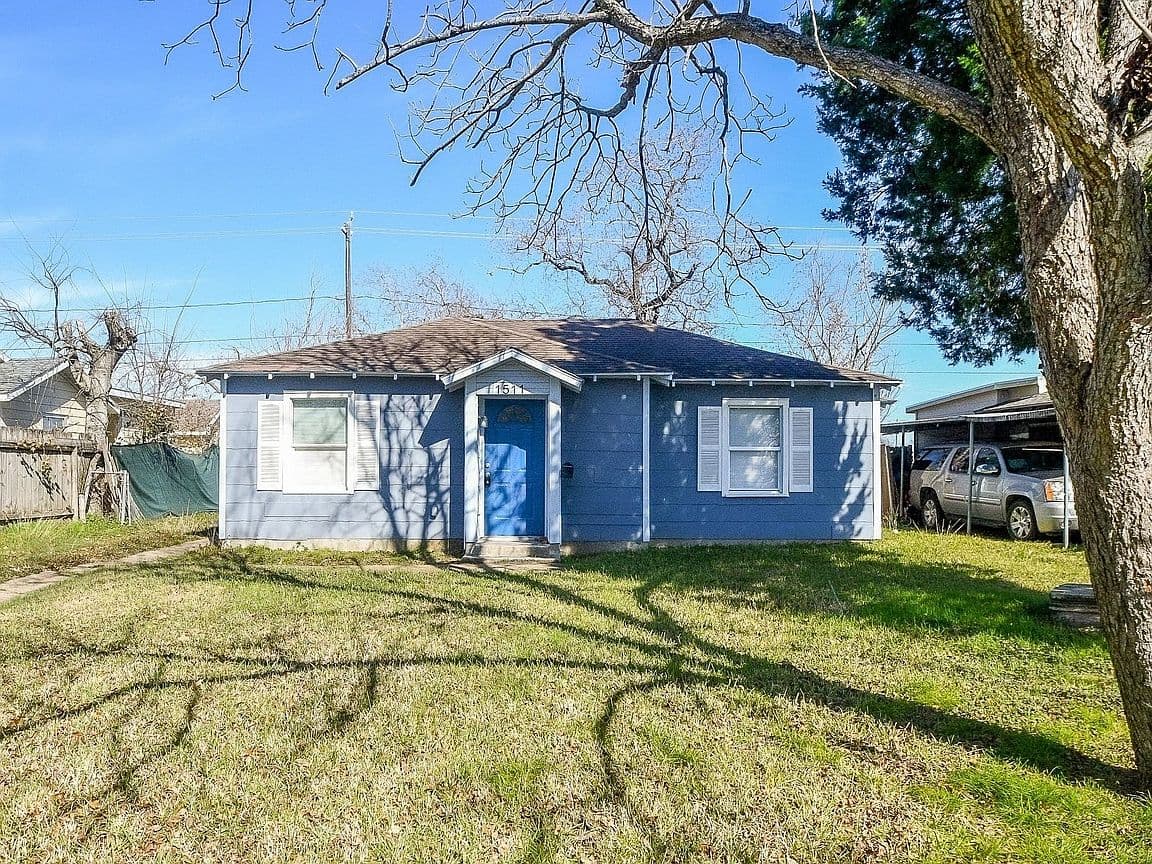 Primary listing photo