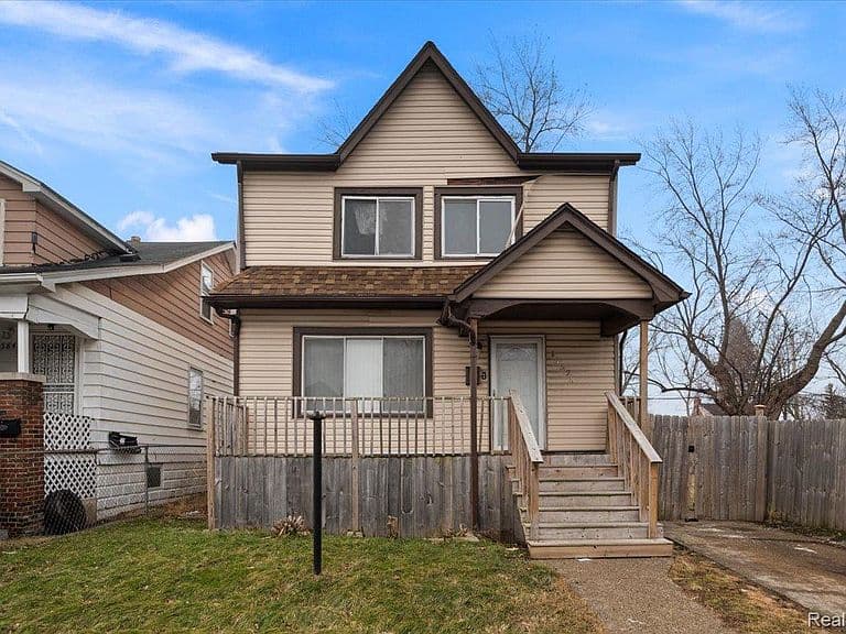 Listing photo 2