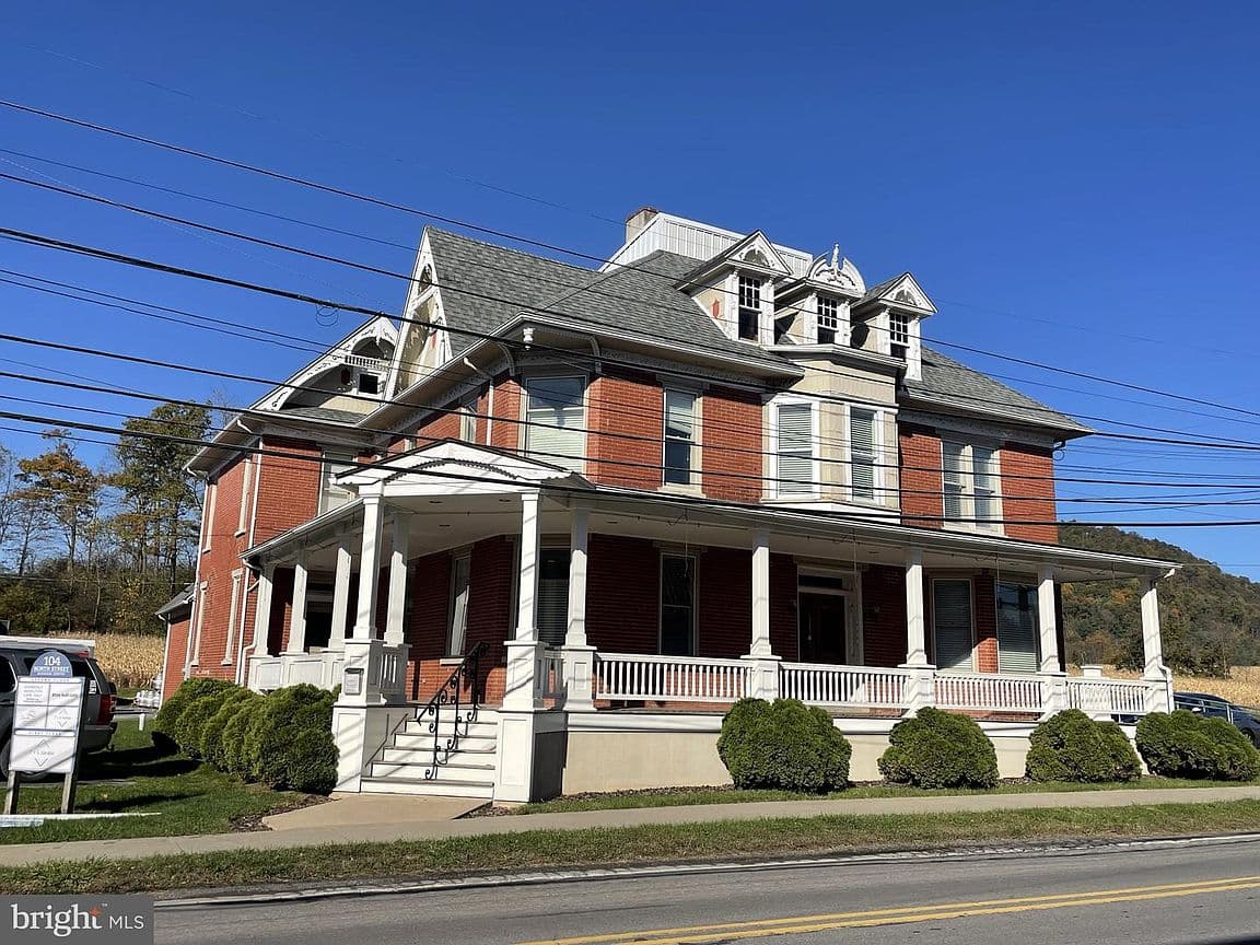 Primary listing photo