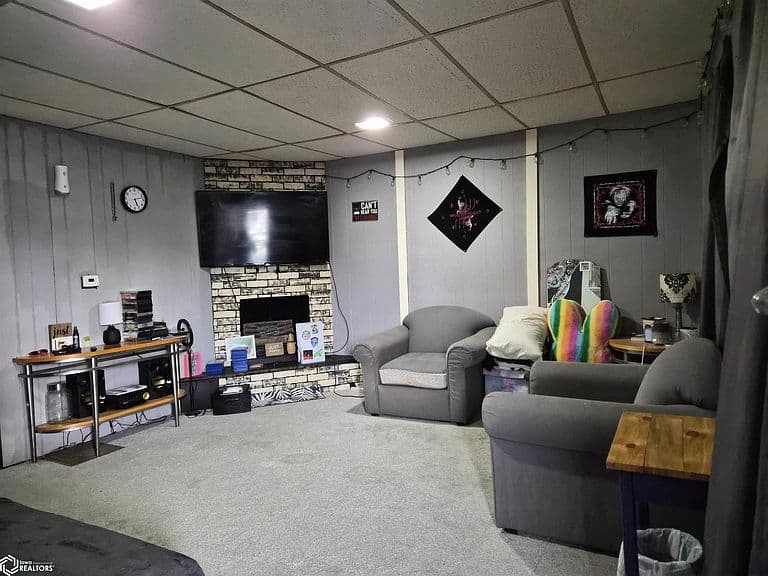 Listing photo 4