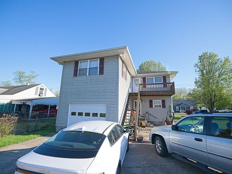 Listing photo 5