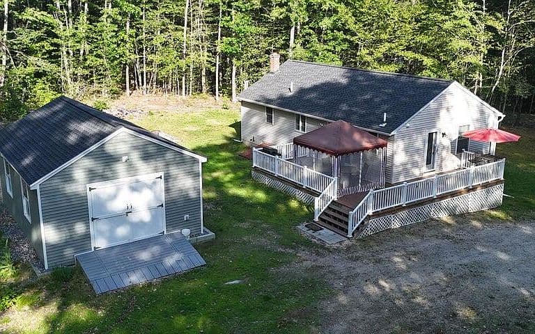 Listing photo 2