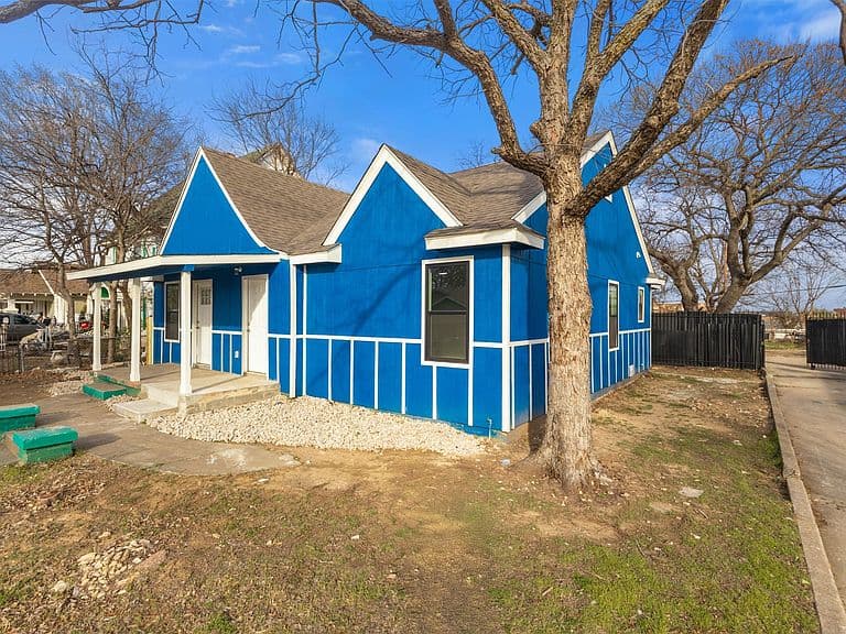Listing photo 4