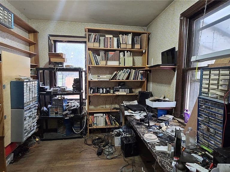 Listing photo 4