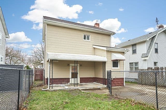 Listing photo 3