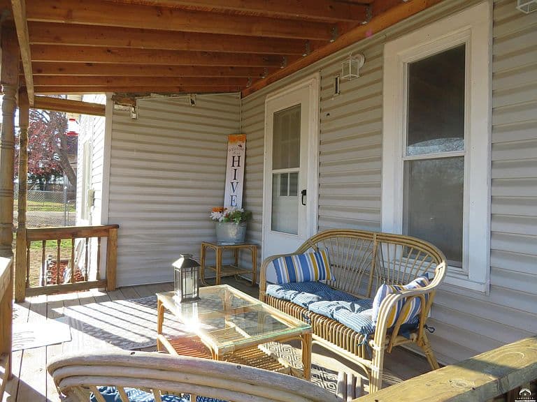 Listing photo 5