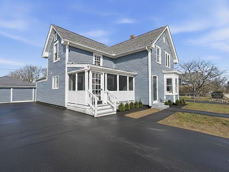 Listing photo 2