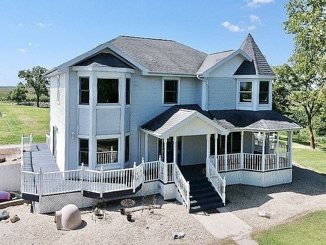 Listing photo