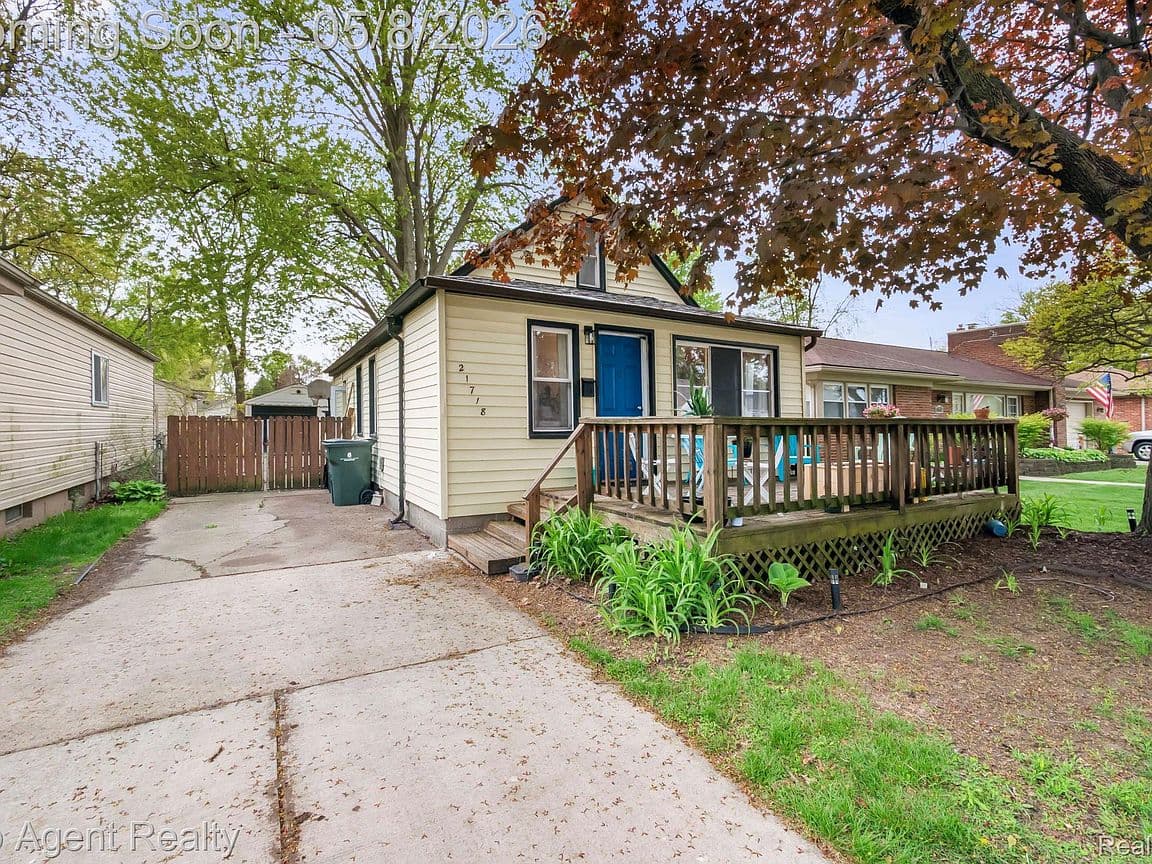 Primary listing photo
