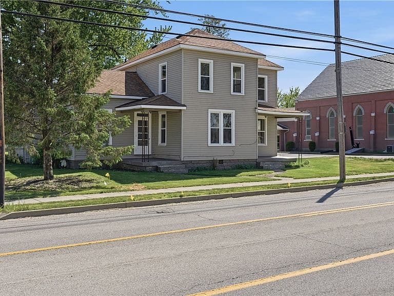 Listing photo 3