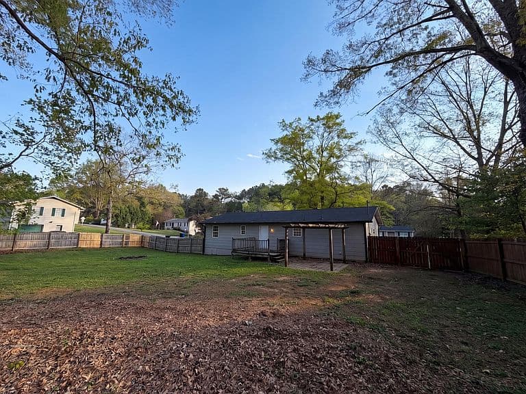 Listing photo 5