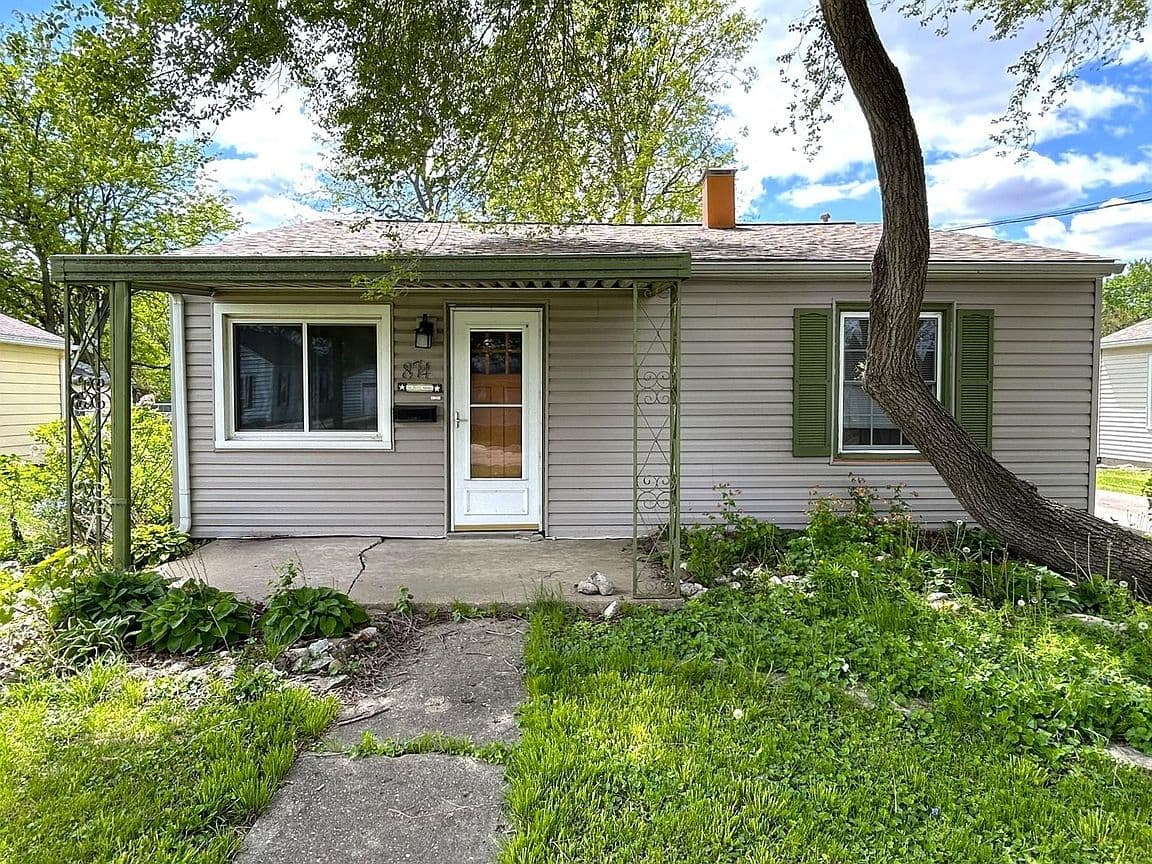 Primary listing photo