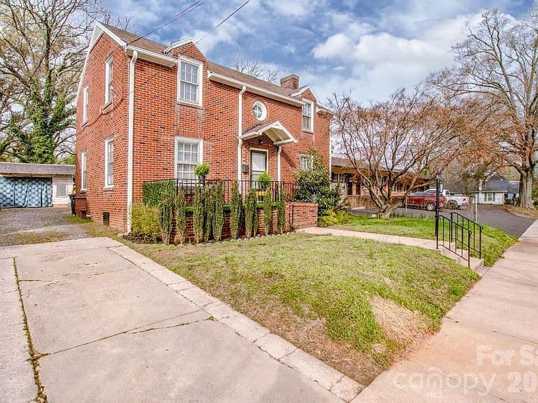 Listing photo 4