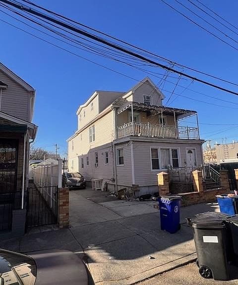 Listing photo 4