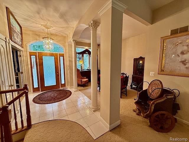 Listing photo 3