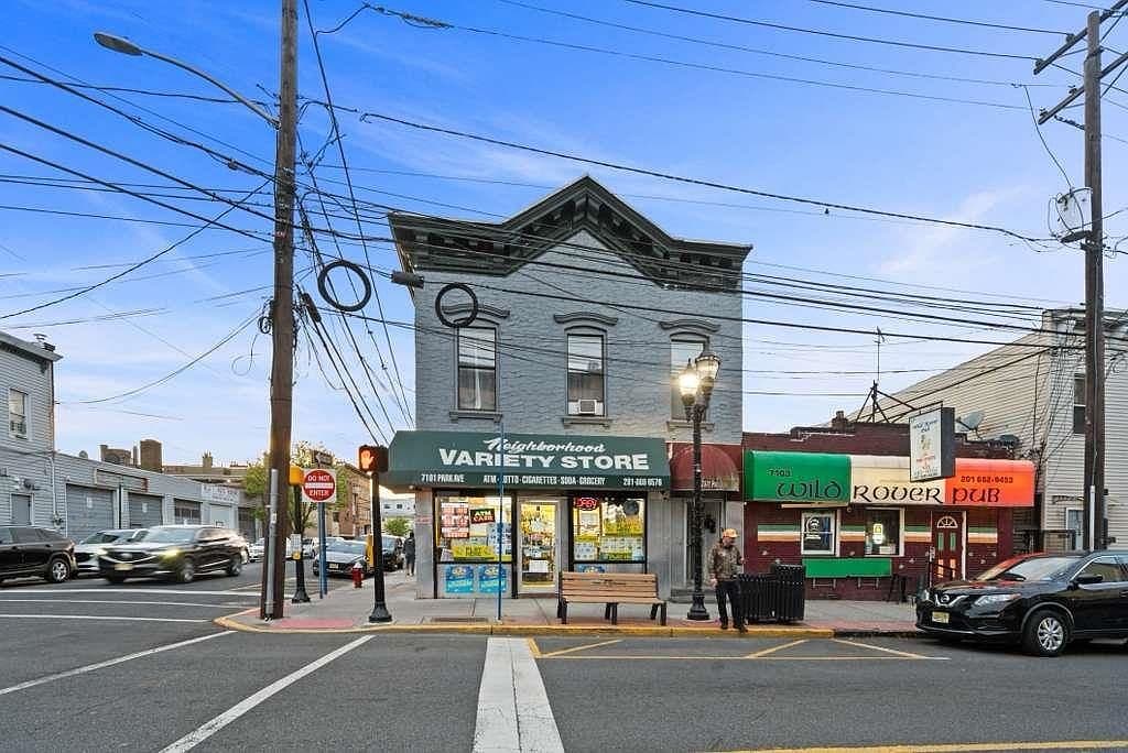 Primary listing photo