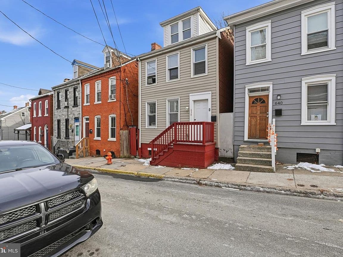 Primary listing photo