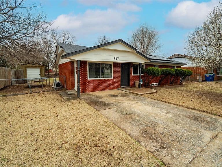 Listing photo 3