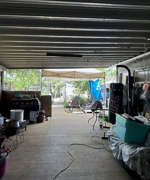 Listing photo 5