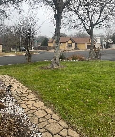 Listing photo 4