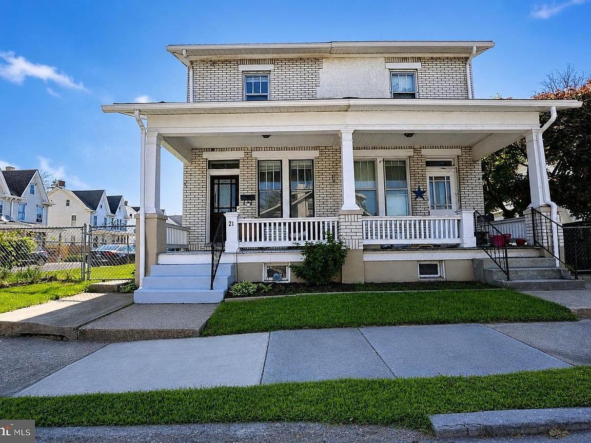 Primary listing photo