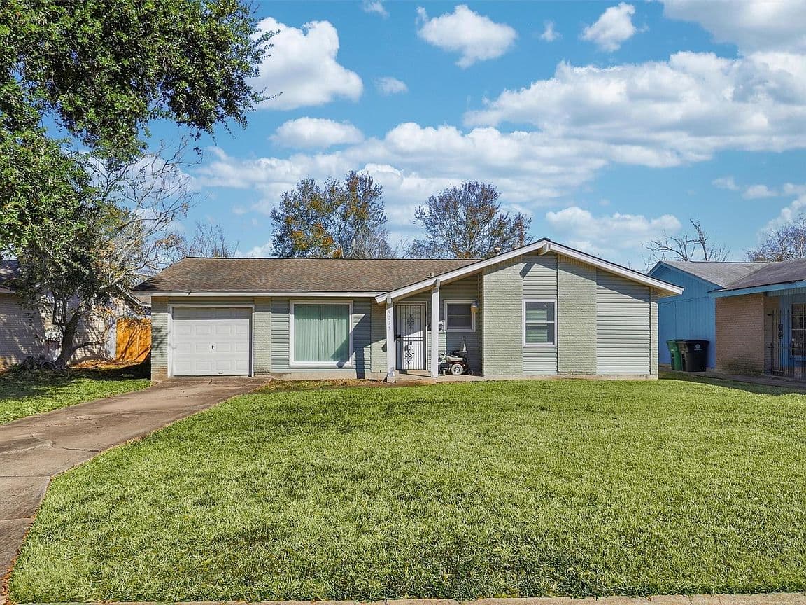 Primary listing photo