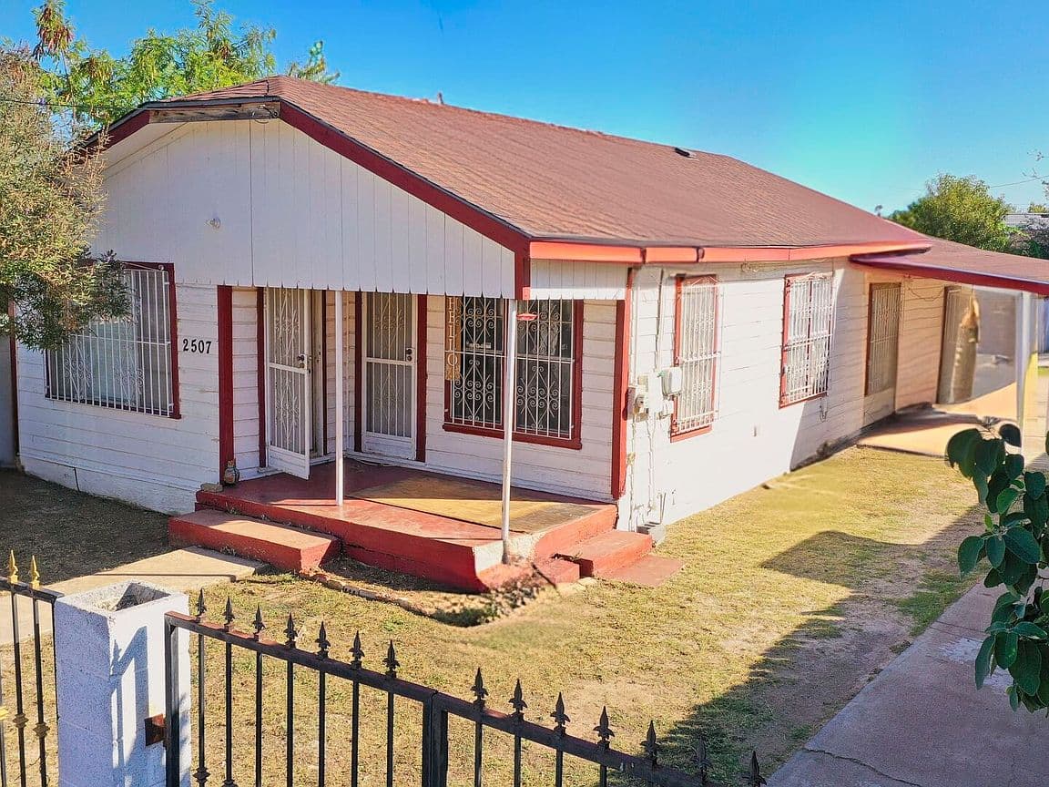 Primary listing photo