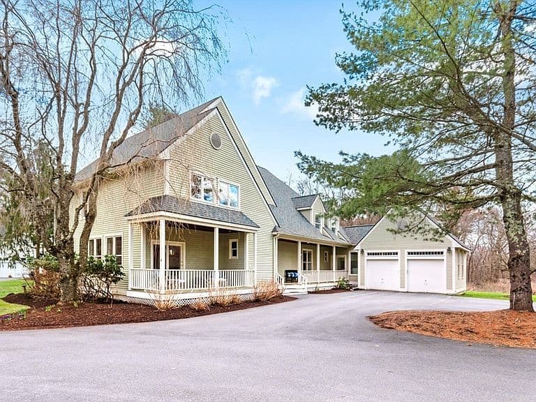 Listing photo