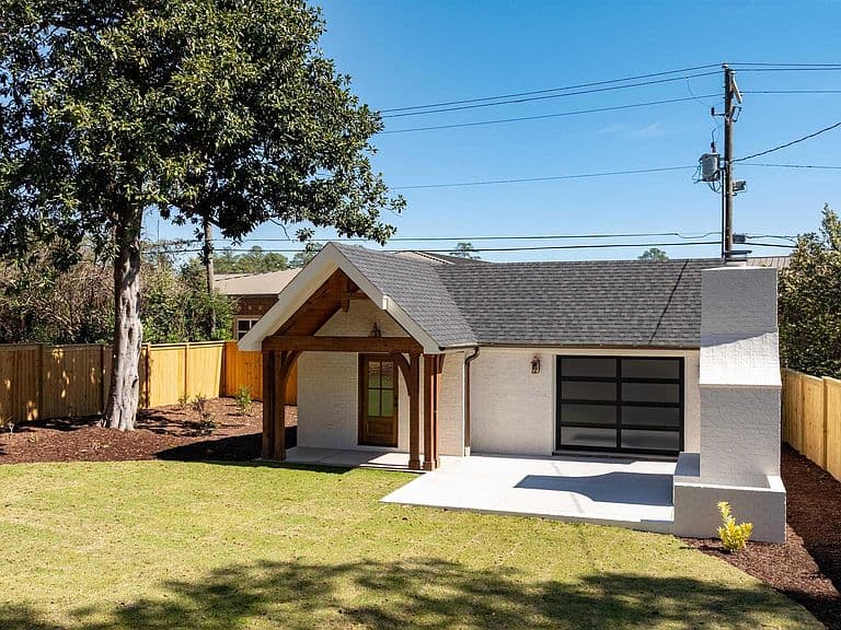 Listing photo 4