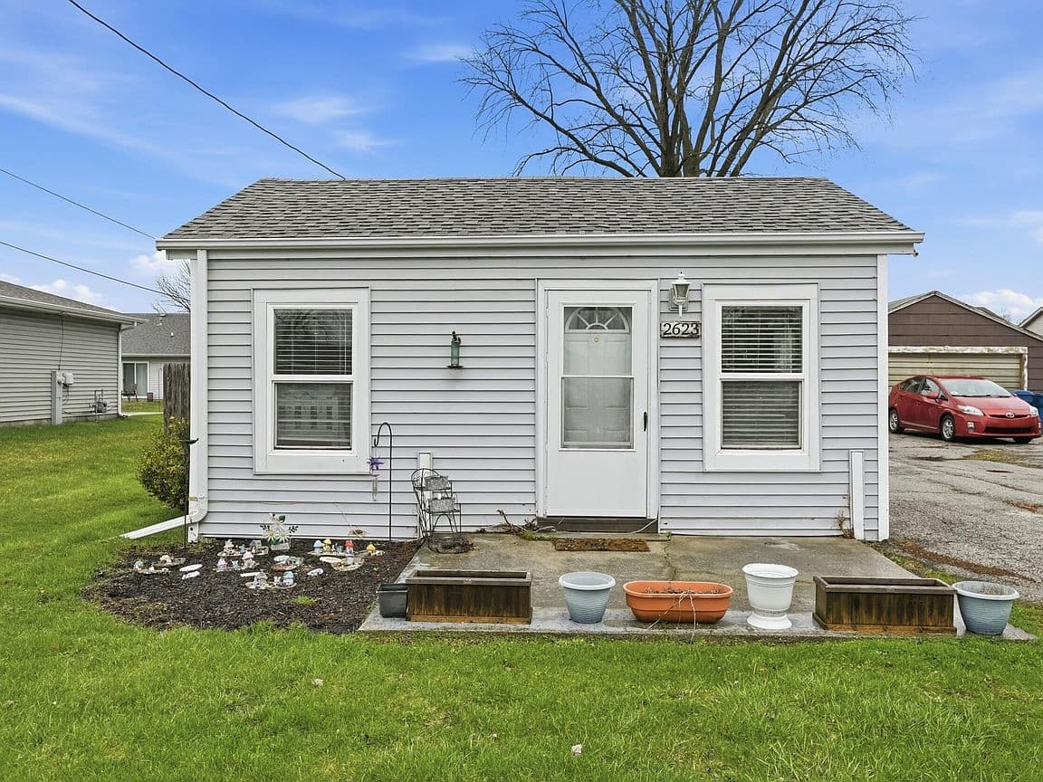 Primary listing photo